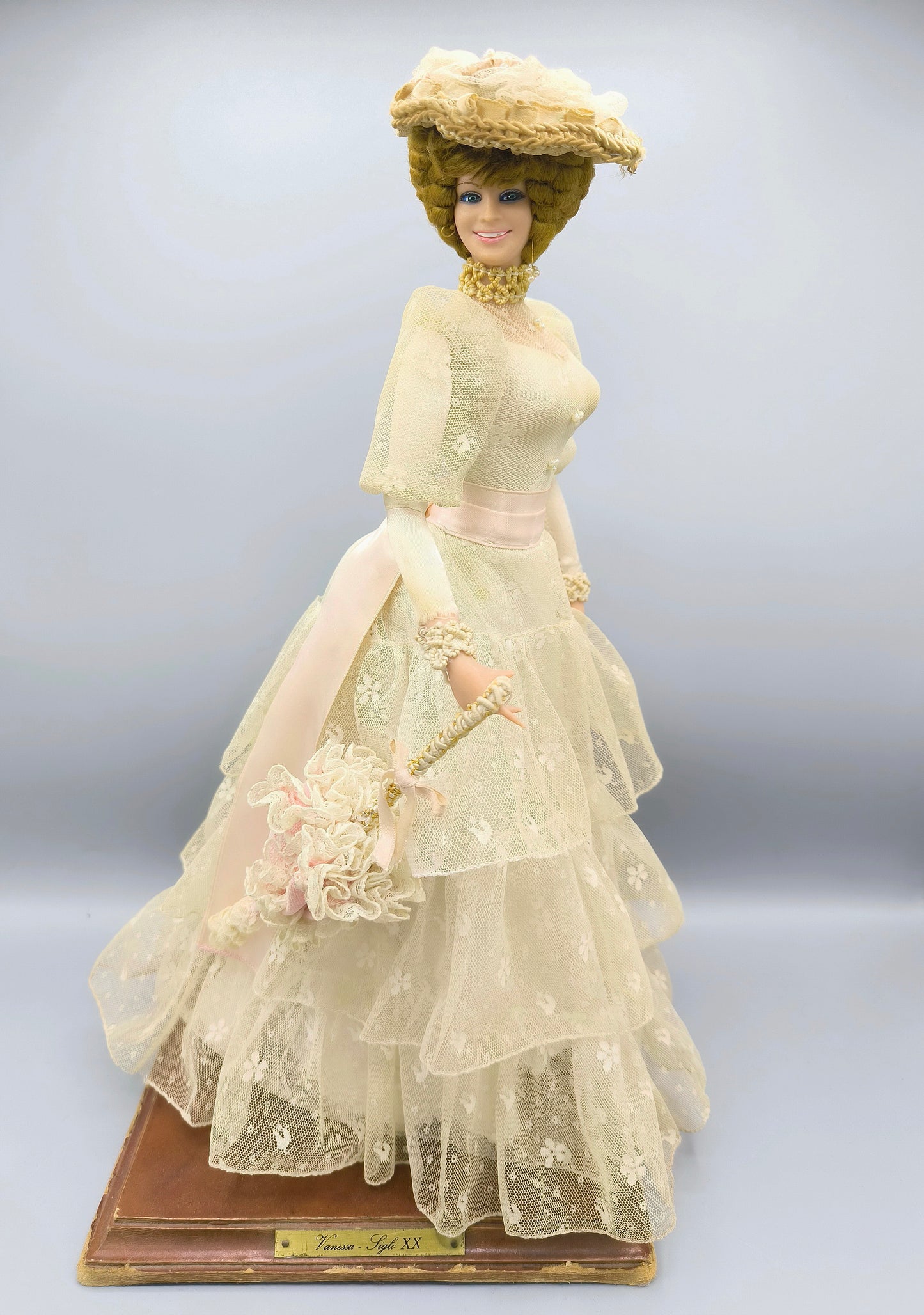 Marin Chiclana Vanessa – Siglo XX Limited Edition Doll, Historical Spanish Doll, Flamenco Collectible Figure