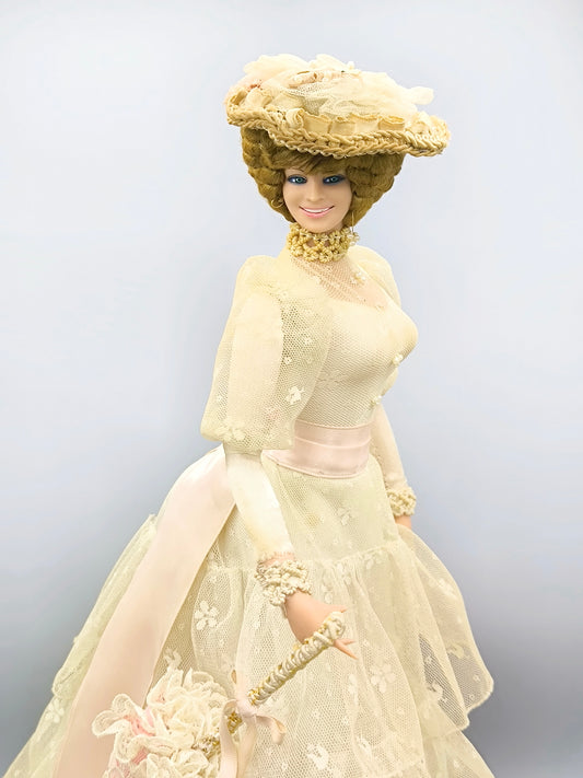 Marin Chiclana Vanessa – Siglo XX Limited Edition Doll, Historical Spanish Doll, Flamenco Collectible Figure