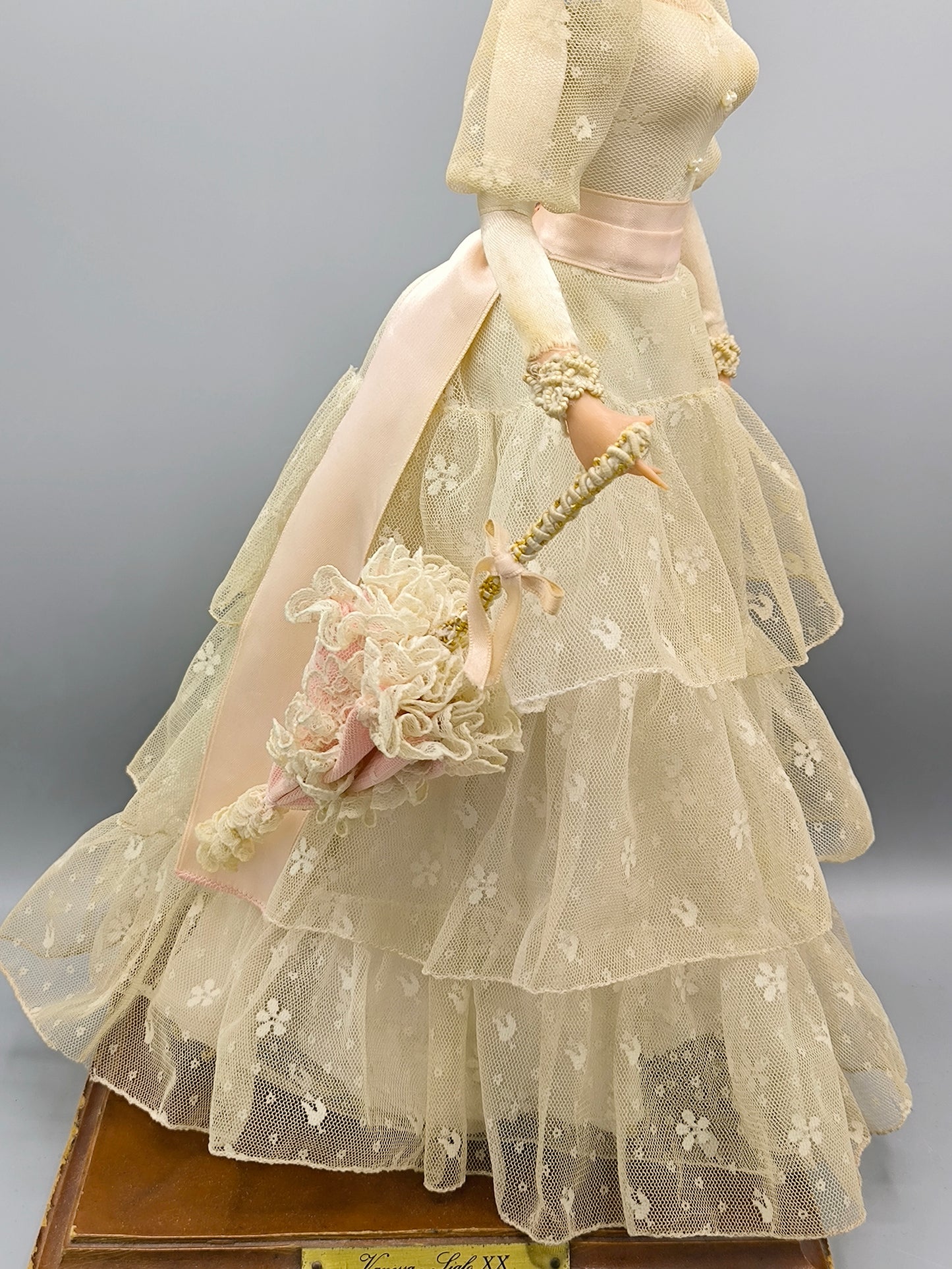 Marin Chiclana Vanessa – Siglo XX Limited Edition Doll, Historical Spanish Doll, Flamenco Collectible Figure