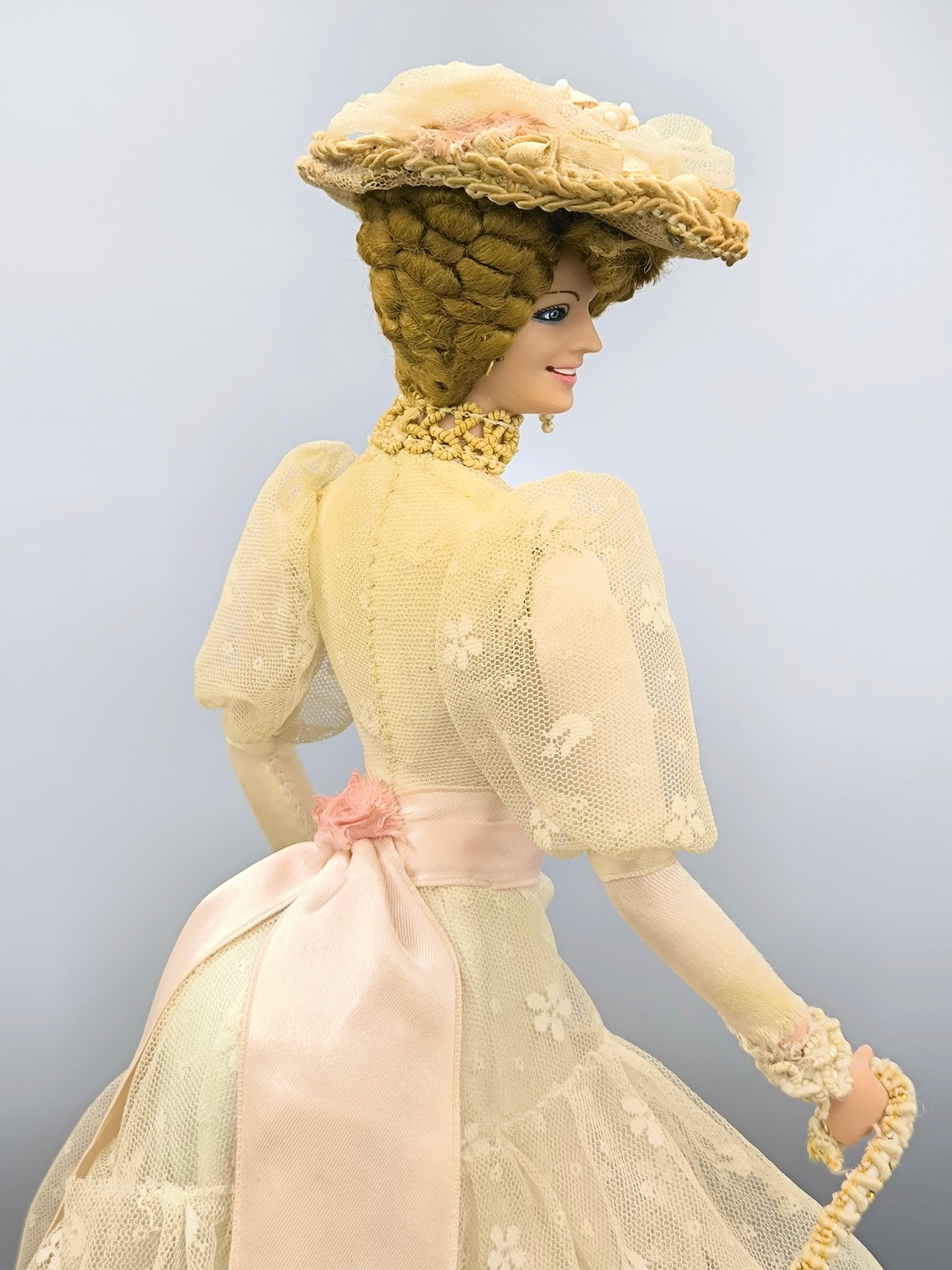 Marin Chiclana Vanessa – Siglo XX Limited Edition Doll, Historical Spanish Doll, Flamenco Collectible Figure