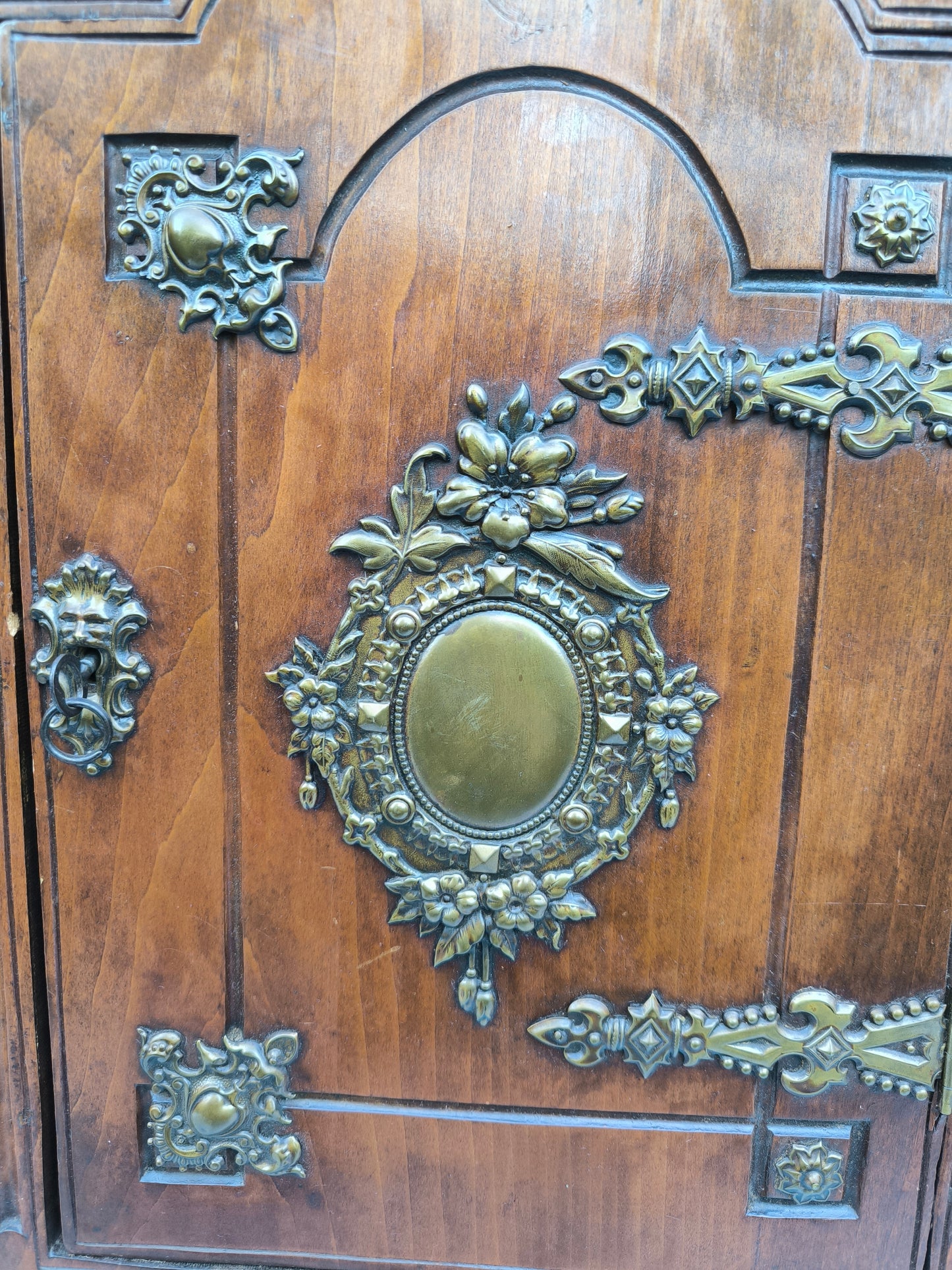 Antiker Napoleon III Wandschrank, aufwendig verziertes Deko-Objekt, spätes 19. Jahrhundert