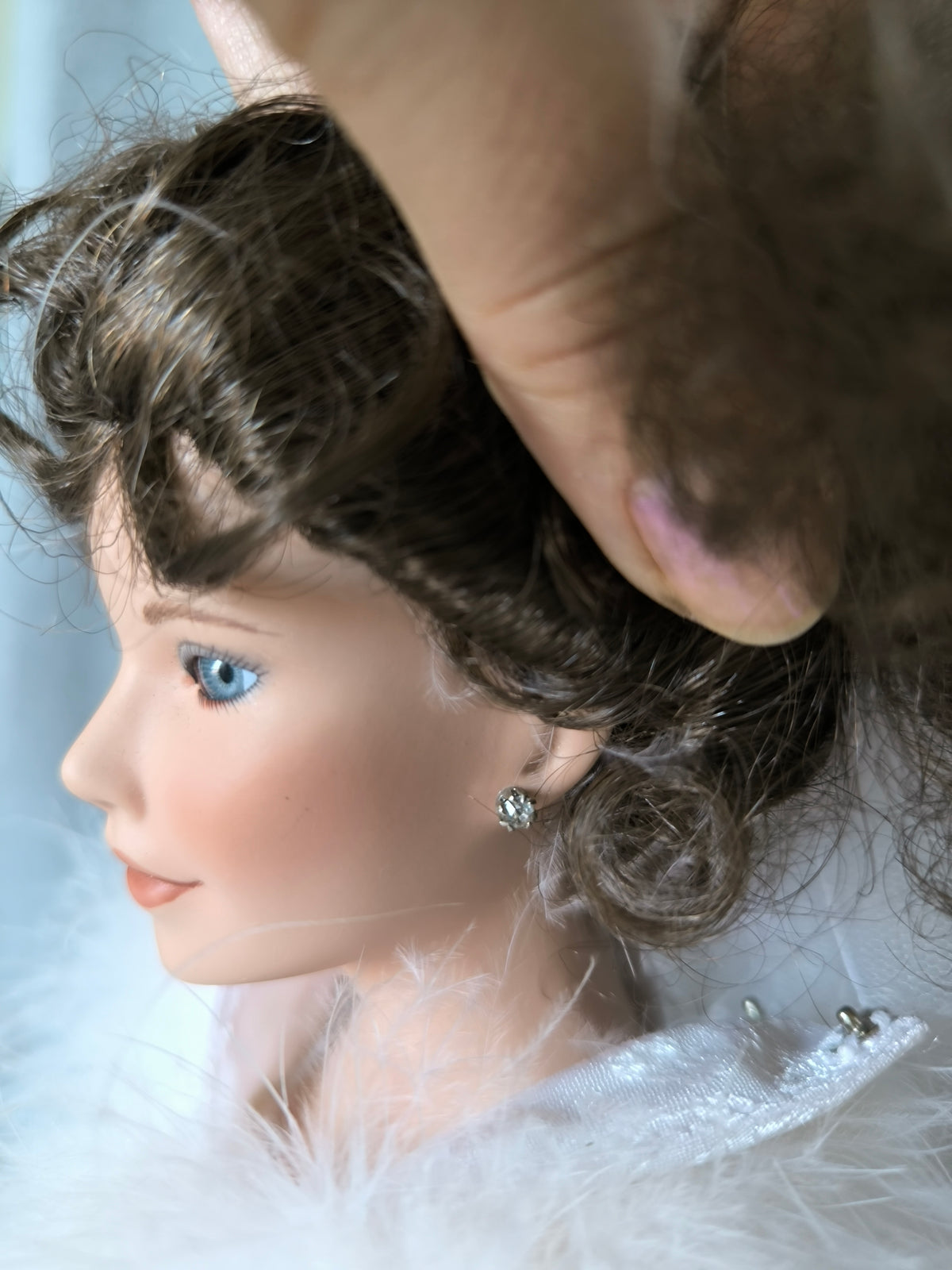 Vintage Porcelain Bride Doll, Ashton-Drake Limited Numbered Edition 1996, in a Victorian Wedding Dress