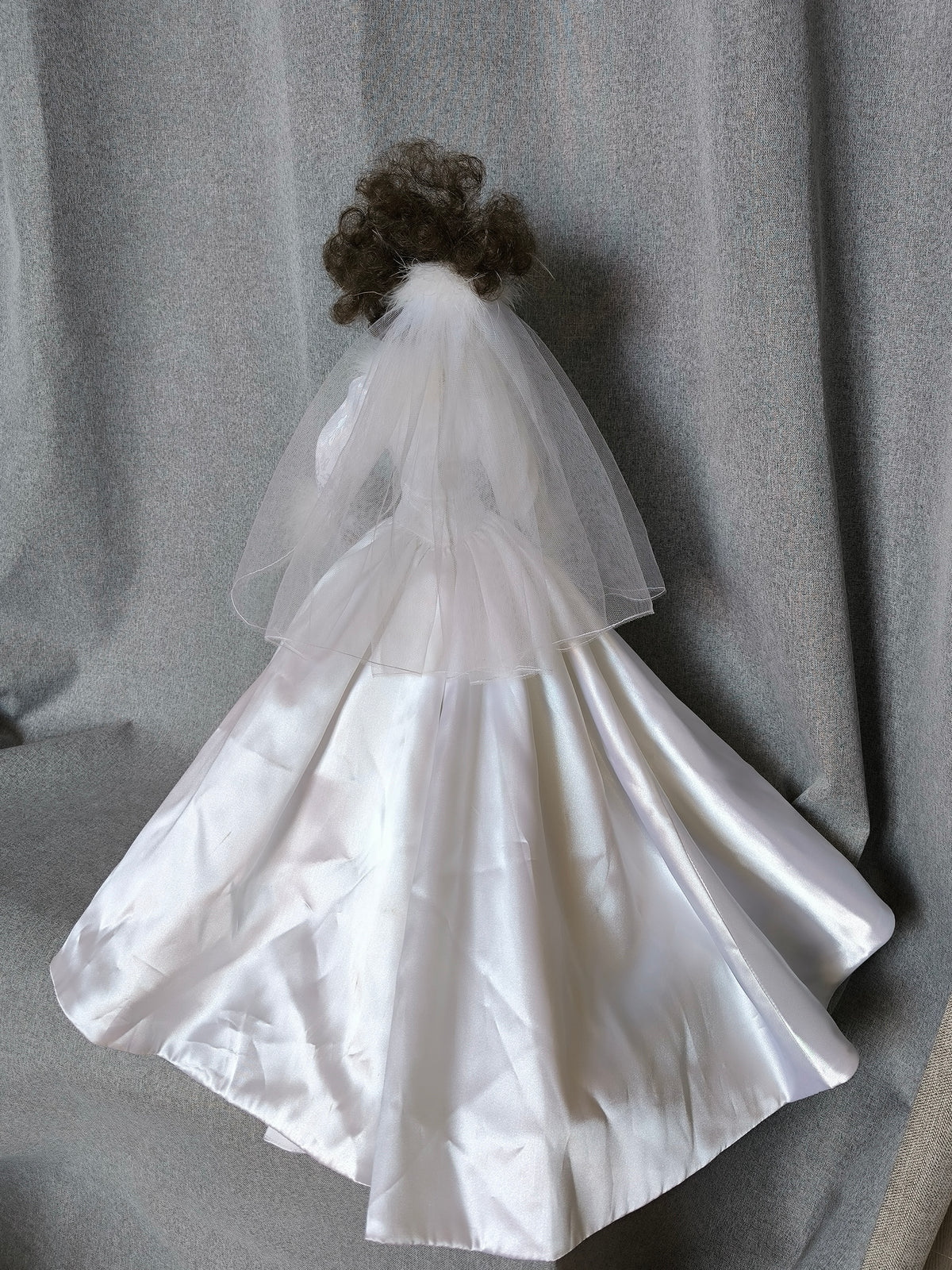 Vintage Porcelain Bride Doll, Ashton-Drake Limited Numbered Edition 1996, in a Victorian Wedding Dress