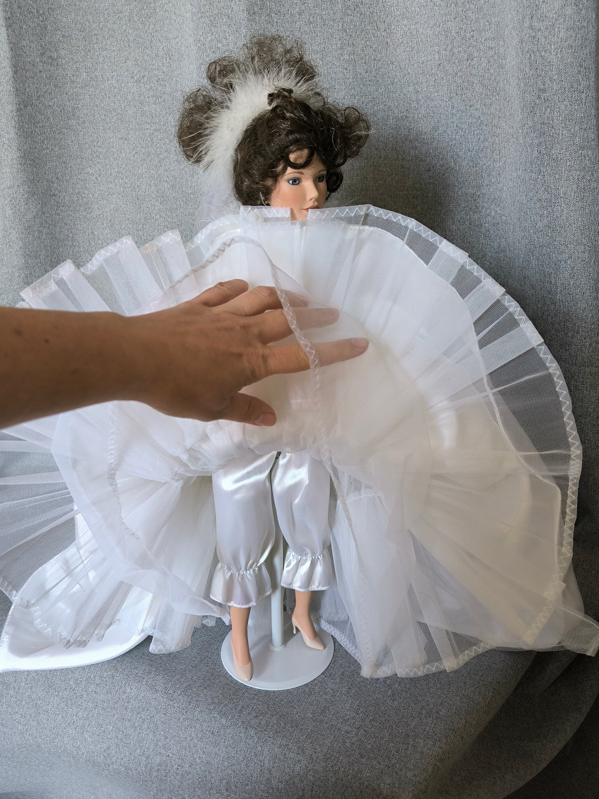 Vintage Porcelain Bride Doll, Ashton-Drake Limited Numbered Edition 1996, in a Victorian Wedding Dress