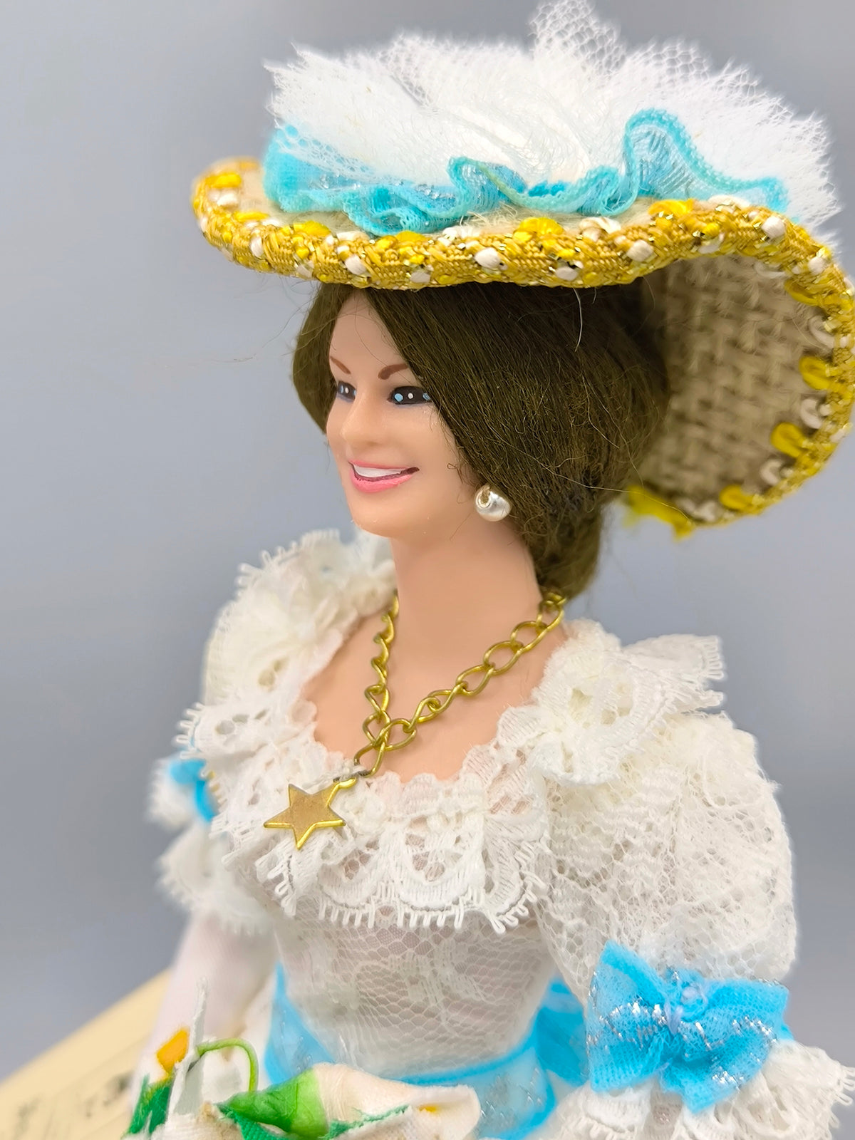 Vintage Marin Chiclana Maria Cristina Siglo XIX Historical Doll, Rare Selección Marin, White Lace Dress