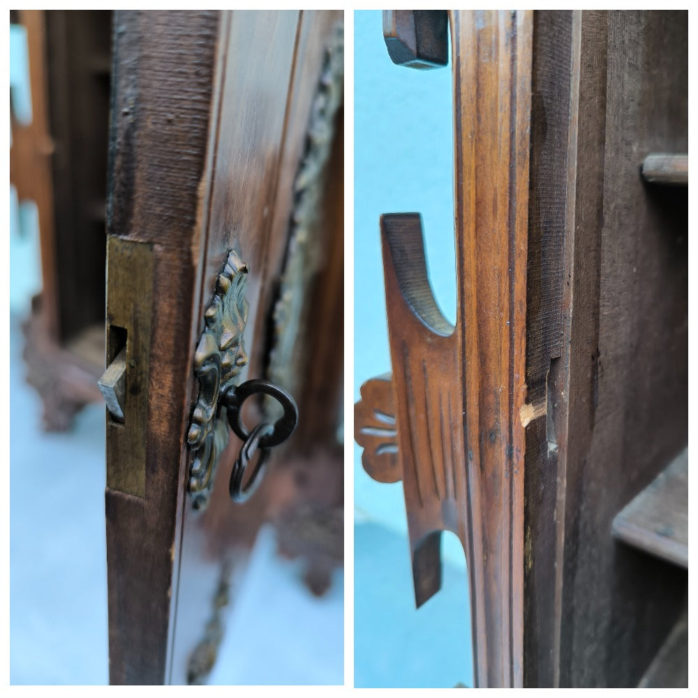 Antiker Napoleon III Wandschrank, aufwendig verziertes Deko-Objekt, spätes 19. Jahrhundert